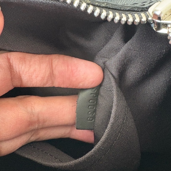 Louis Vuitton Speedy Epi 30 - Picture 11 of 11